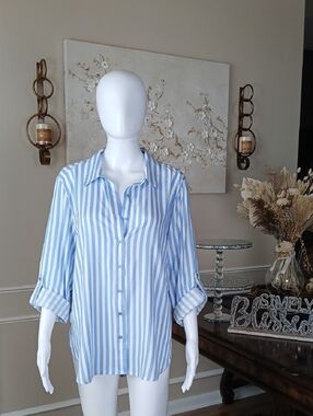 Women's Light Blue & White Summer Vertical Stripe Button-Up Blouse Medium